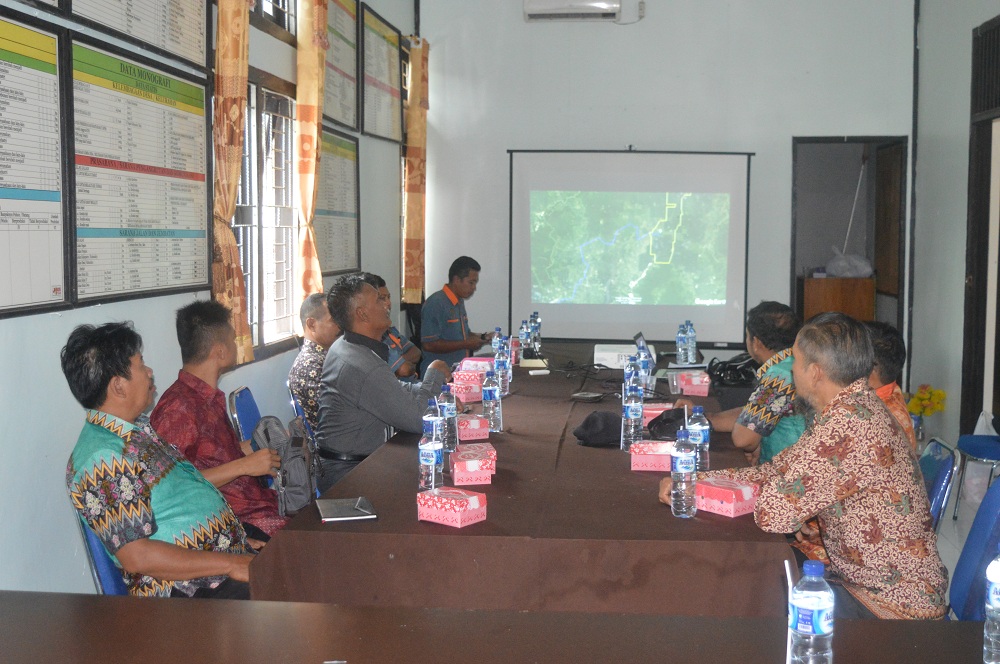 STUDY BANDING DARI DESA BUKIT SAWIT KECAMATAN TERE SELATAN KABUPATEN BARITO UTARA