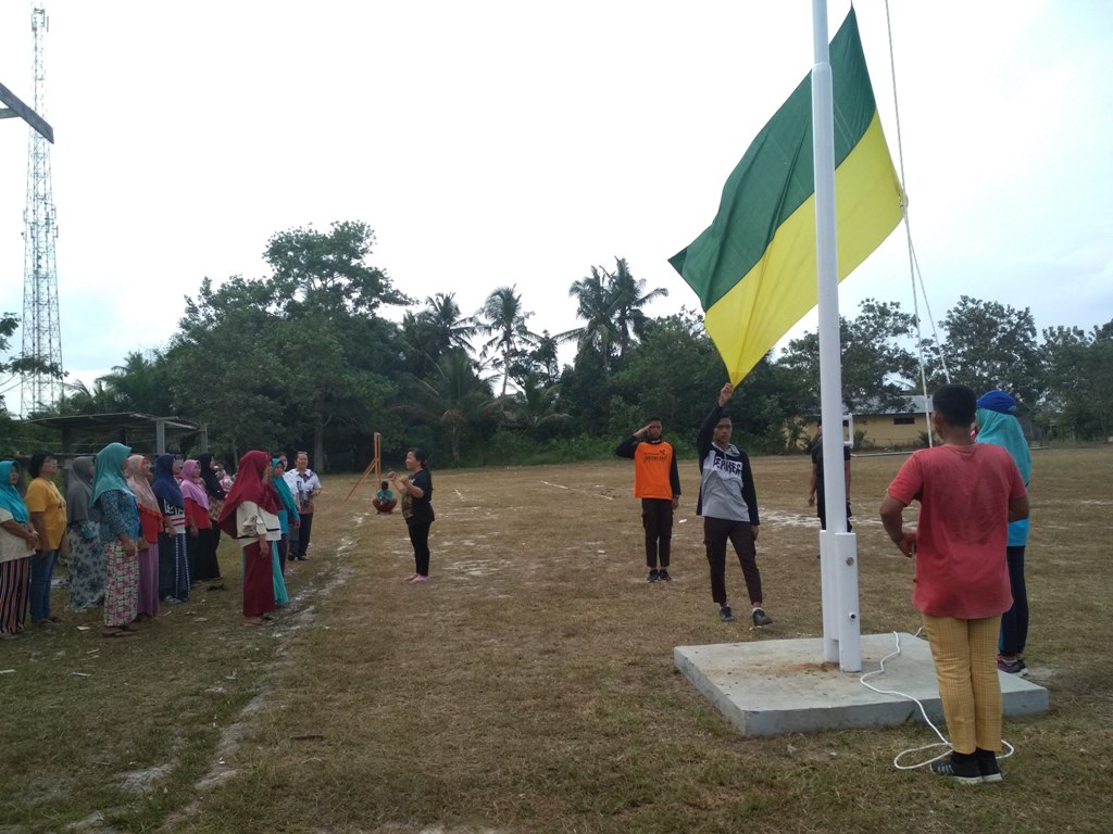 GLADI BERSIH PERSIAPAN UPACARA HUT RI KE 74